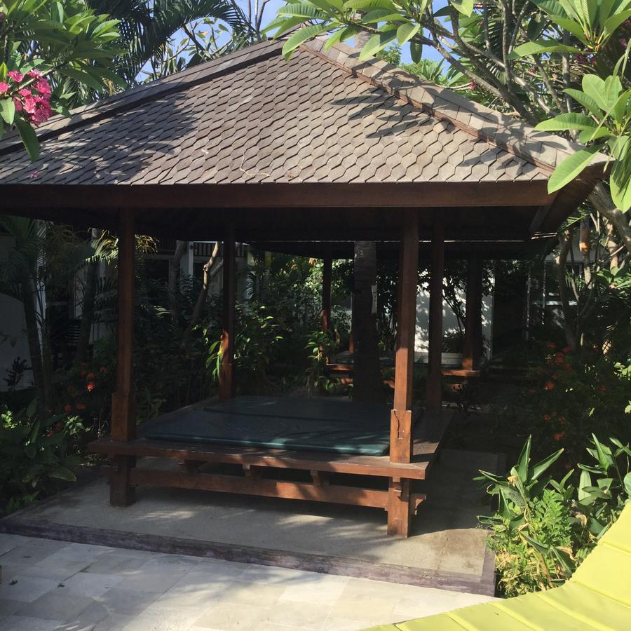 Gili Palms Resort Gili Trawangan Exterior photo