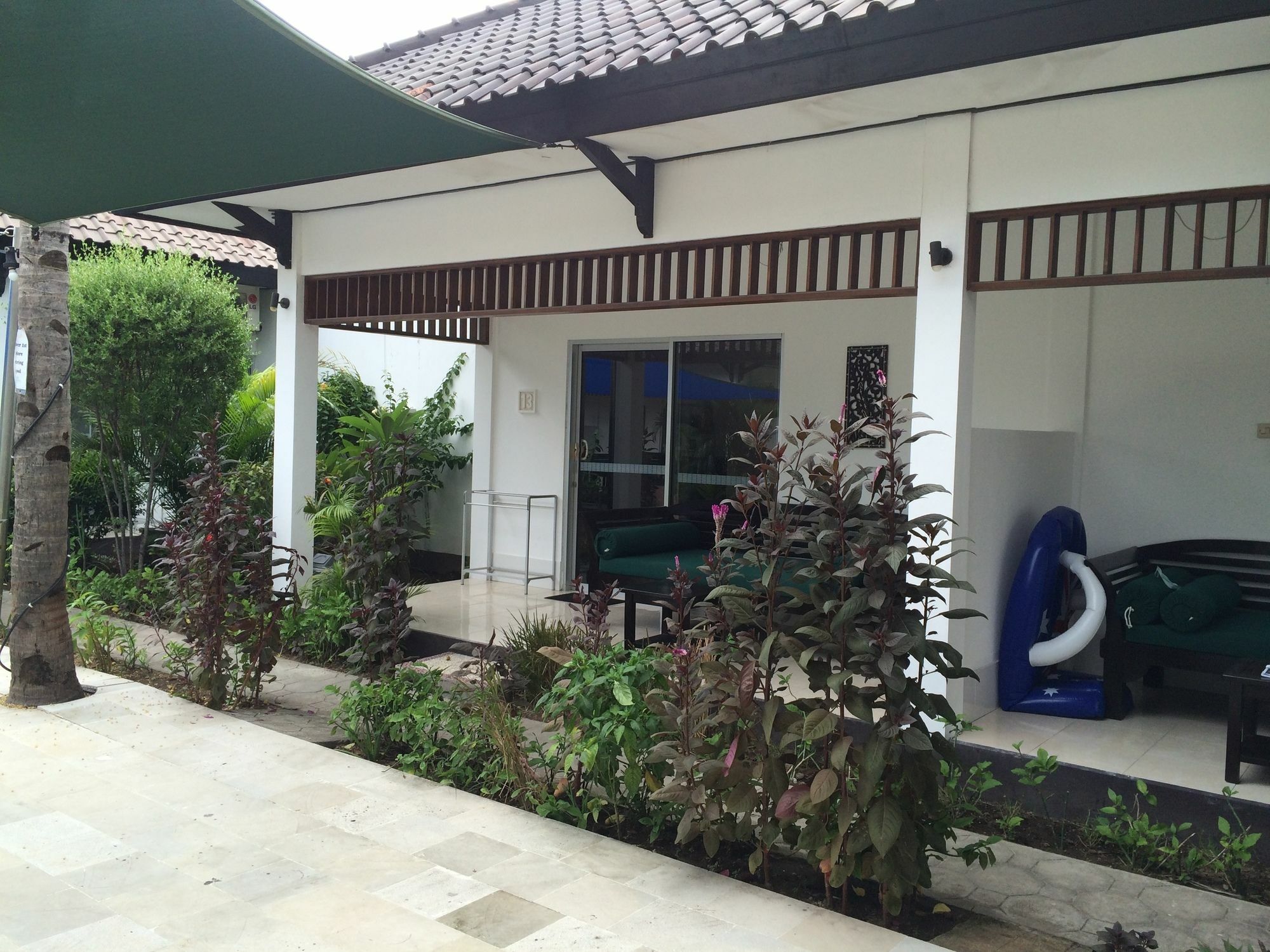 Gili Palms Resort Gili Trawangan Exterior photo